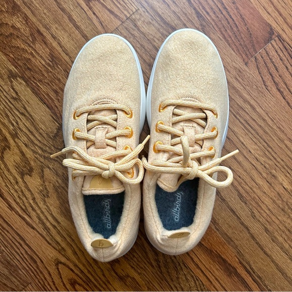 Women’s Allbirds Sneakers - Picture 5 of 16